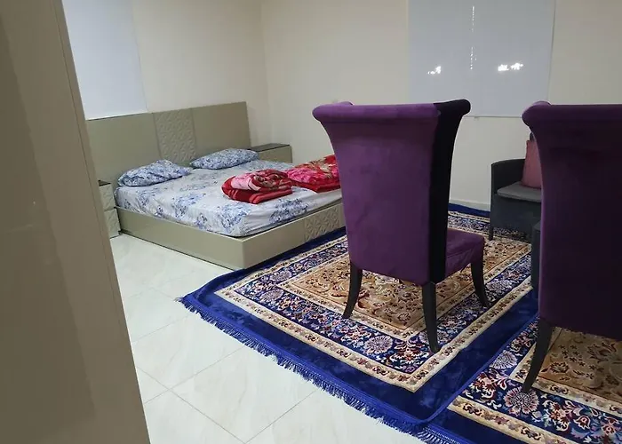 Spacious Farm Stay With 3 Bedroom & Relaxing View